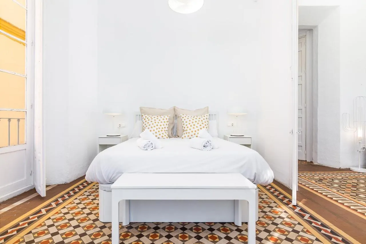 Suite Homes Apartamentos Plaza De La Merced Malaga Apartment